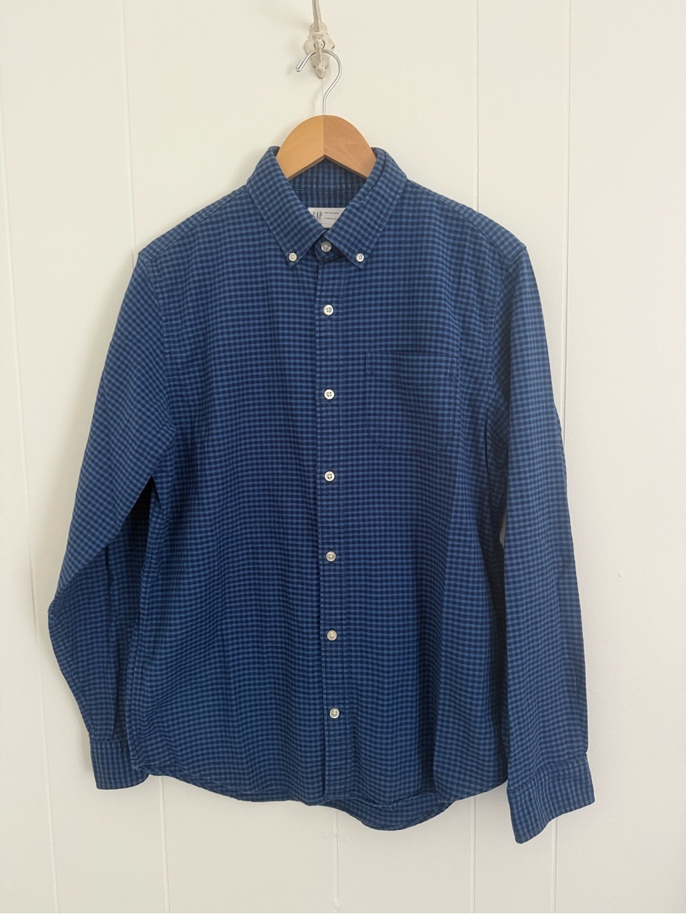 GAP Men's Dark Blue Small Check Button-Down Shirt